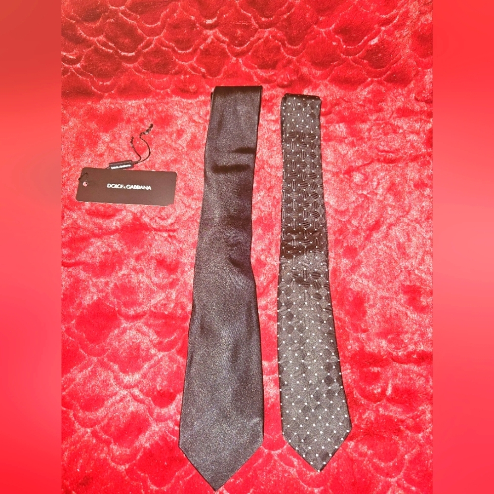 Dolce & Gabbana Black and Pilka Dot Patterned Ties